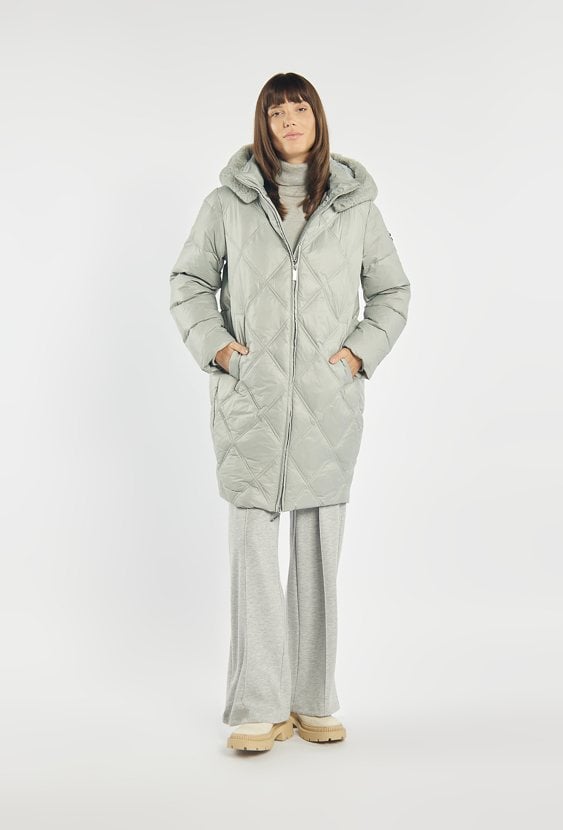 Puchowy płaszcz damski