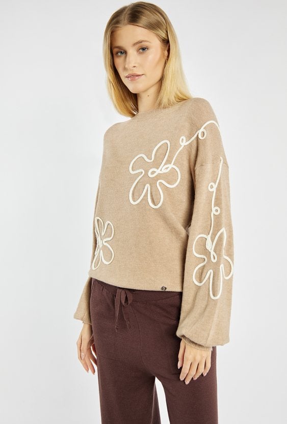 Sweter z motywem kwiatowym