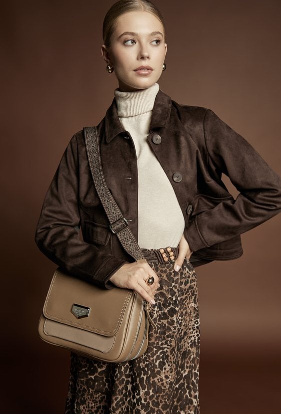 Torba crossbody z regulowanym paskiem