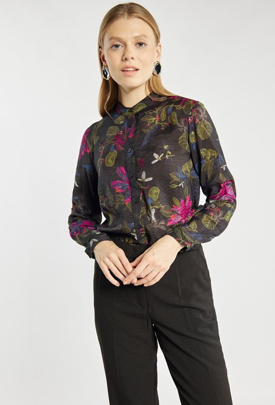 Koszula w roślinny wzór