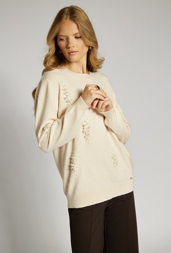 Sweter z koralikami