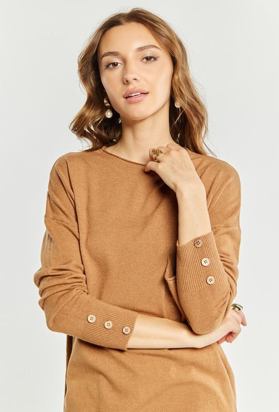 Sweter damski z kieszeniami