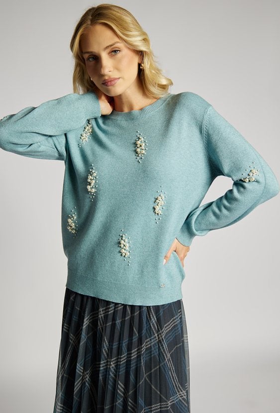 Sweter z koralikami