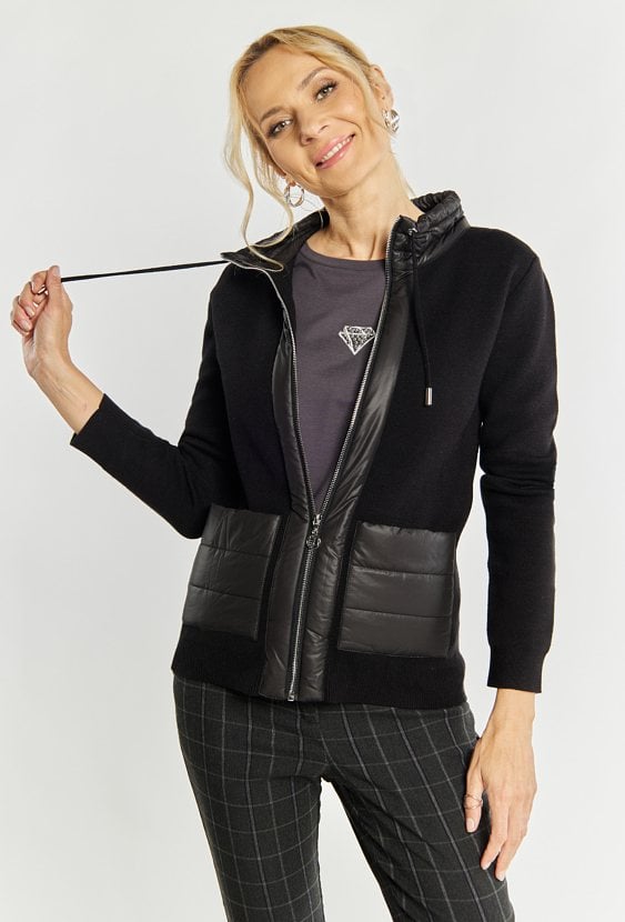 Sweter damski z kieszeniami