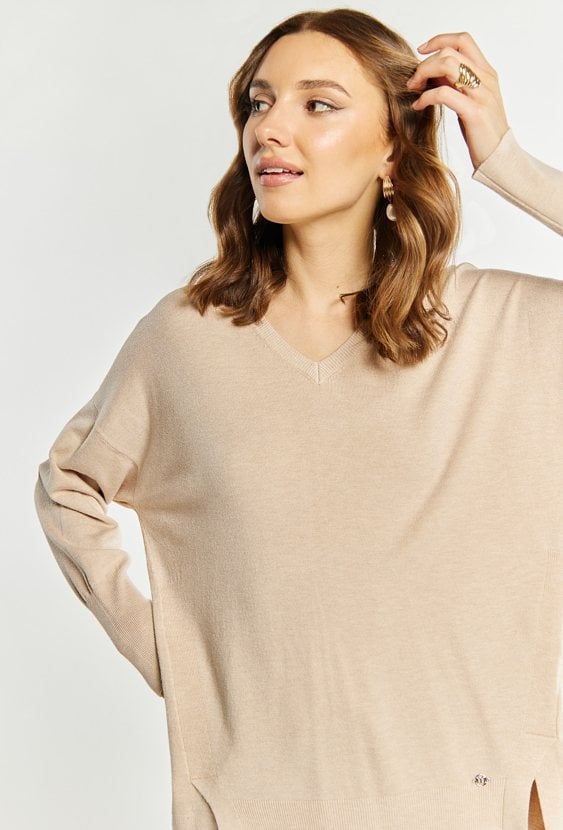 Sweter damski o luźnym fasonie