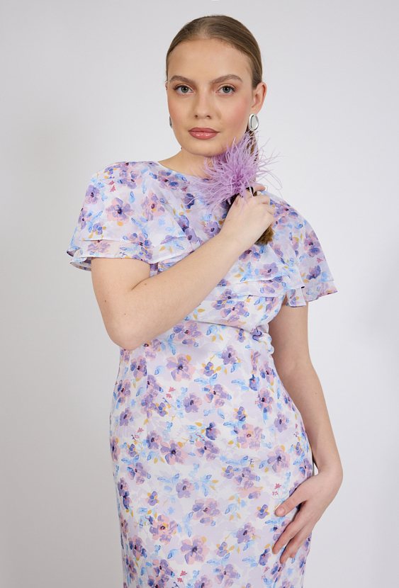 Sukienka z kwiatowym wzorem