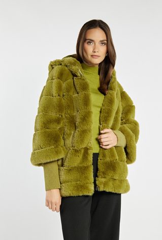 Kurtka z sztucznym futerkiem
