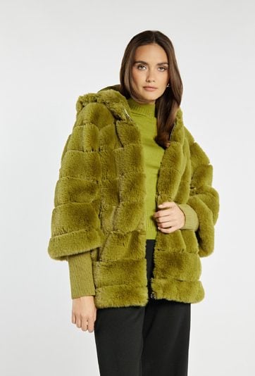 Kurtka z sztucznym futerkiem