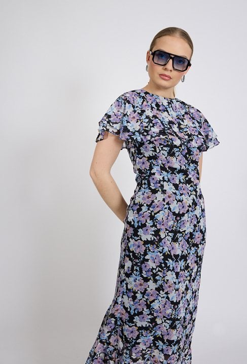 Sukienka z kwiatowym wzorem