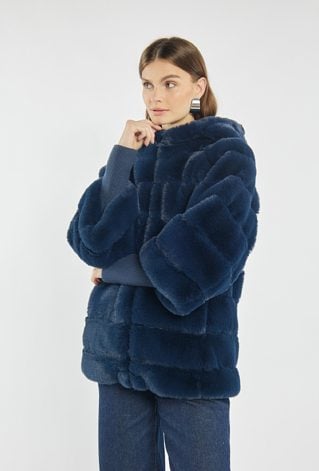Kurtka z sztucznym futerkiem