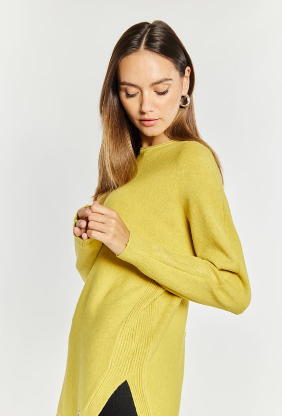 Sweter damski z guzikami