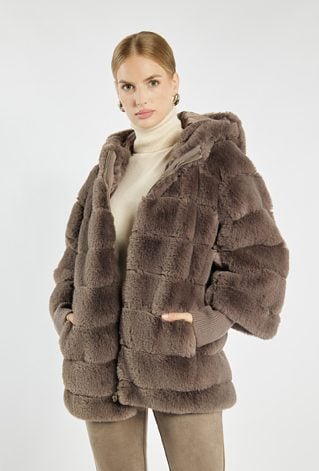 Kurtka z sztucznym futerkiem