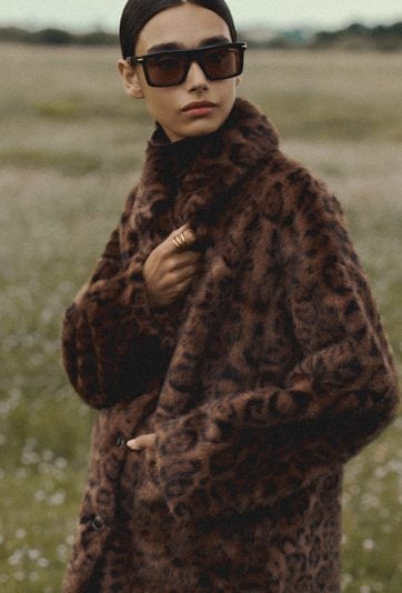 Kurtka z efektownym wzorem