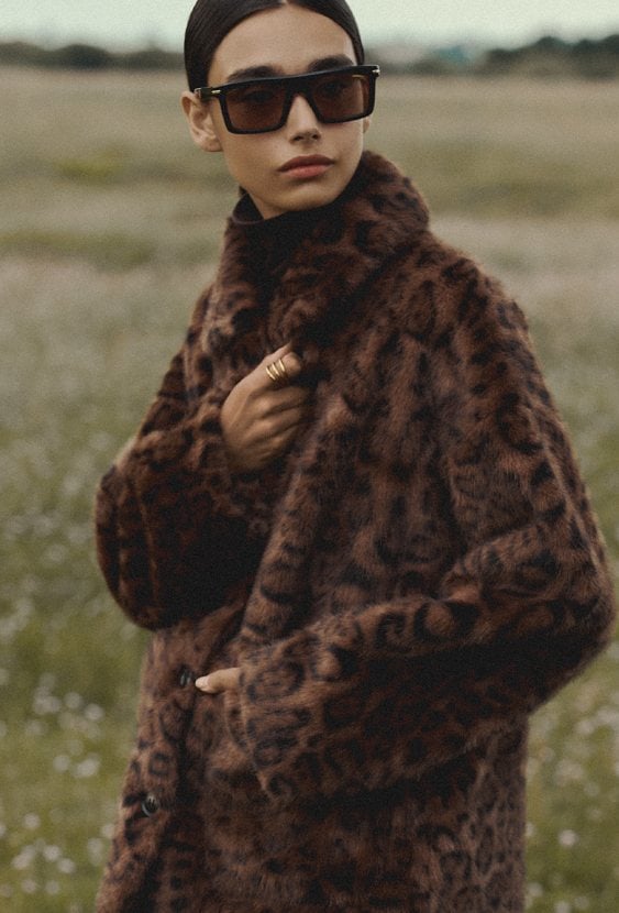 Kurtka z efektownym wzorem