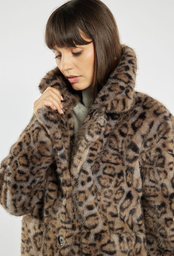 Kurtka z efektownym wzorem