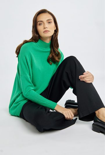 Asymetryczny sweter damski