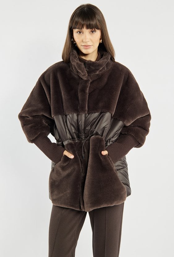 Kurtka z łączonych materiałów