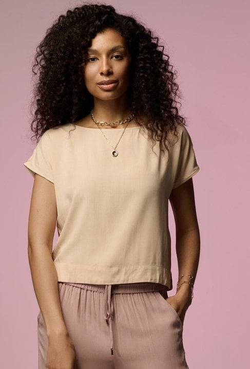 Wiskozowa bluzka o kubełkowej formie