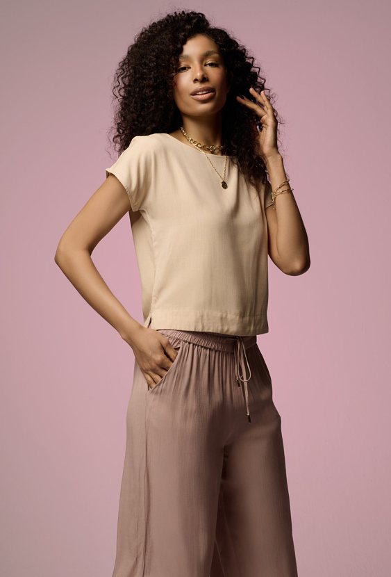 Wiskozowa bluzka o kubełkowej formie