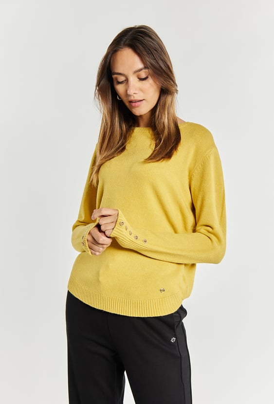 Sweter damski o prostym kroju