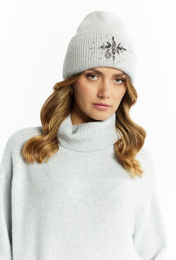 Czapka damska z dżetami