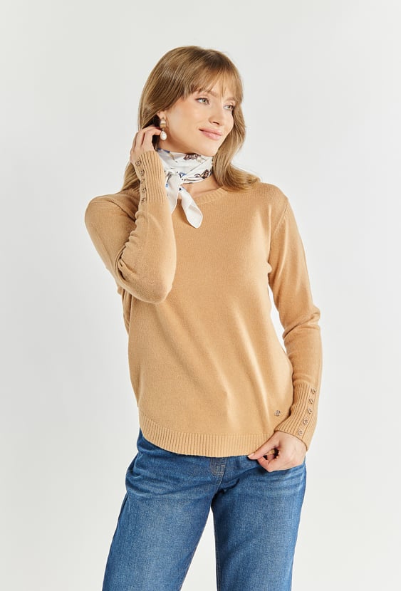 Sweter damski o prostym kroju