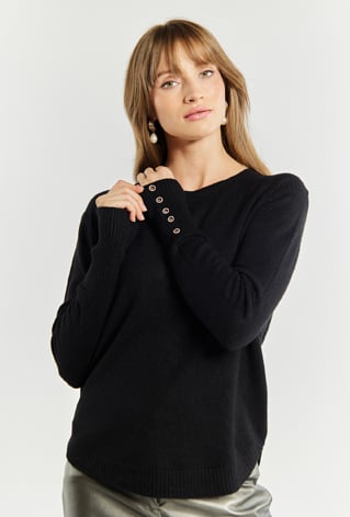 Sweter damski o prostym kroju