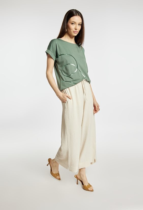 Luźne spodnie na lato