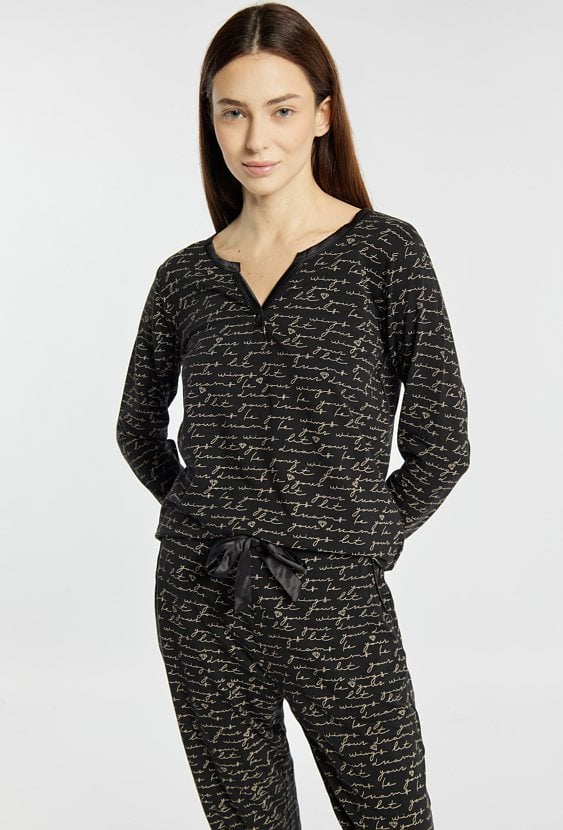 Wzorzysta koszulka od piżamy