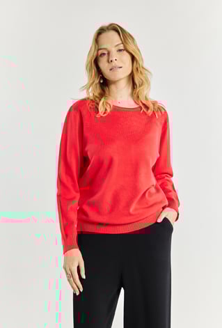 Sweter damski z delikatnym wzorem