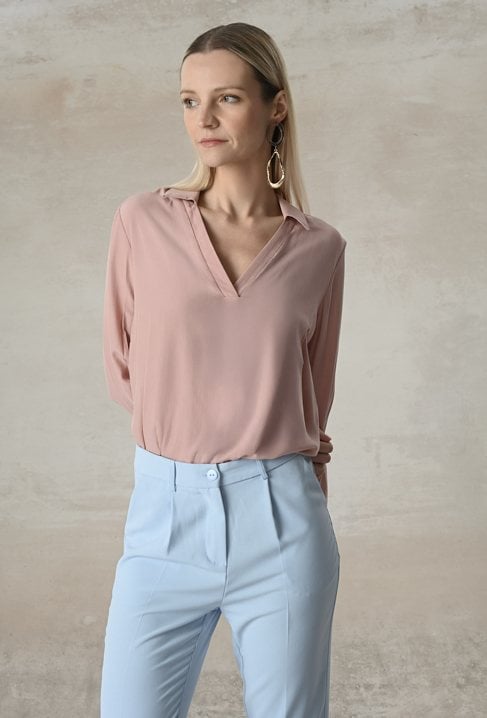 Gładka bluzka z dekoltem w v-nek