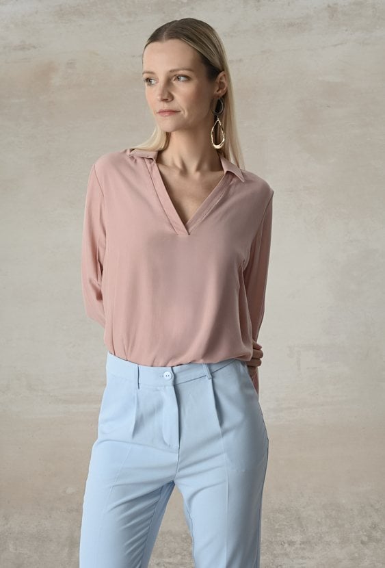 Gładka bluzka z dekoltem w v-nek