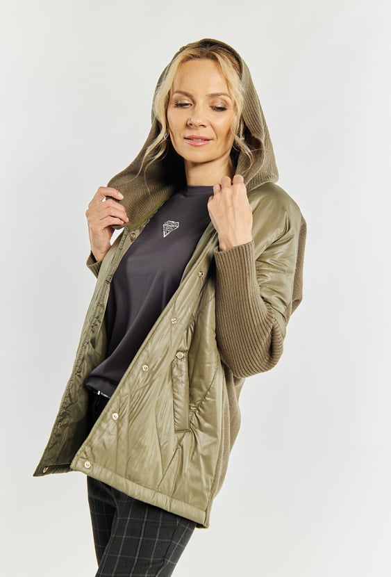 Kurtka swetrowa z kapturem