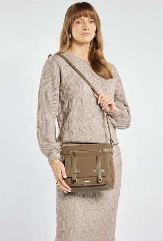 Torba z ozdobną kieszenią na klapę