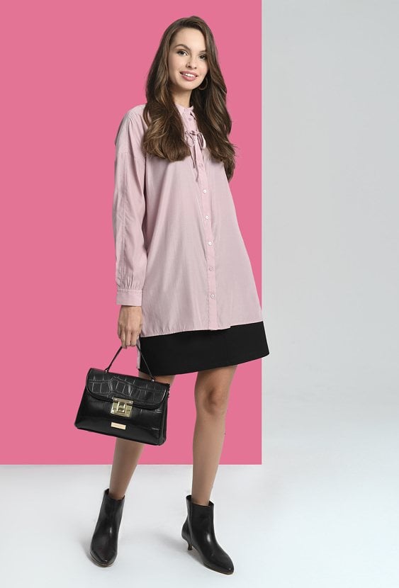 Różowa koszula o dłuższym kroju