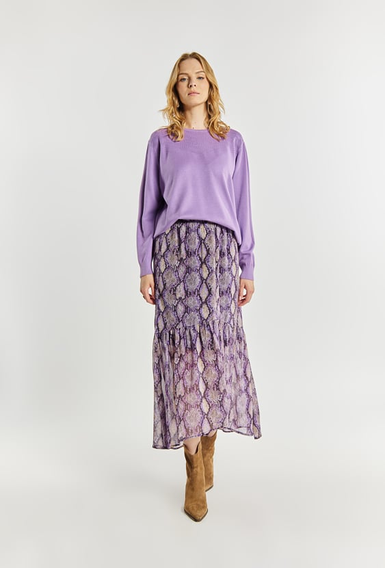 Sweter damski z delikatnym wzorem