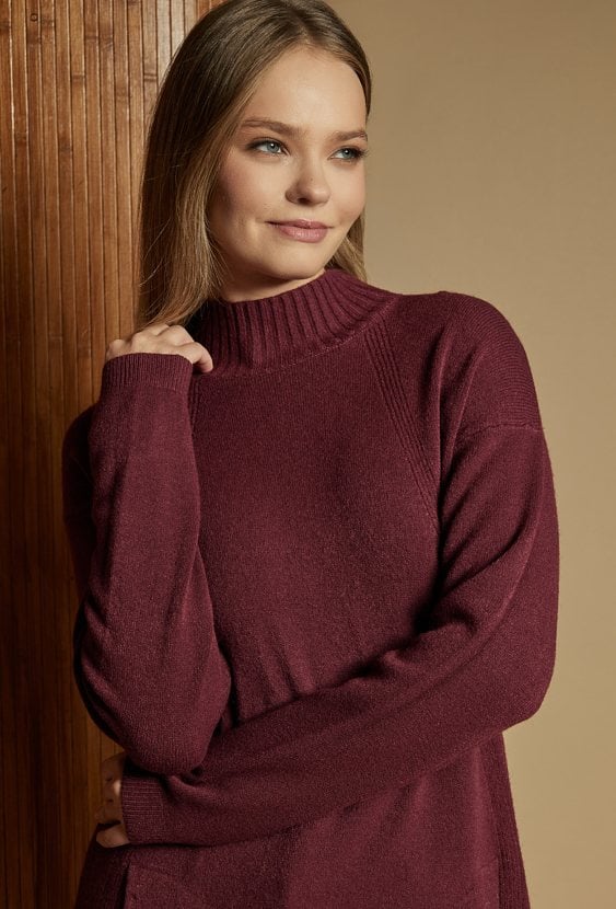 Luźny sweter damski