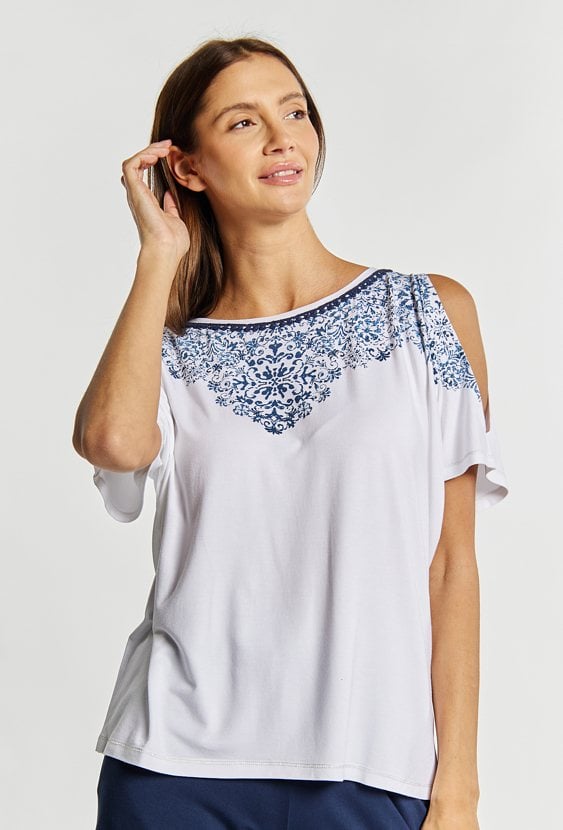 Wiskozowa góra od piżamy