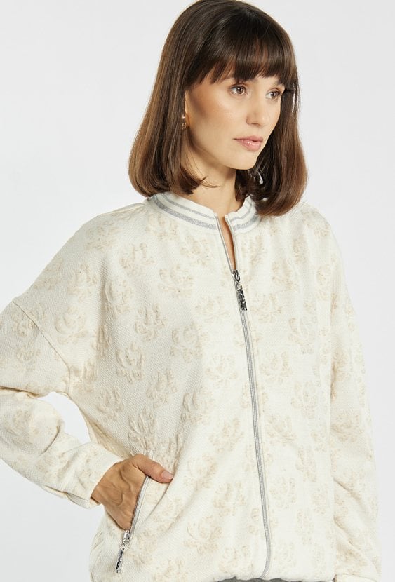 Bluza z subtelnym wzorem