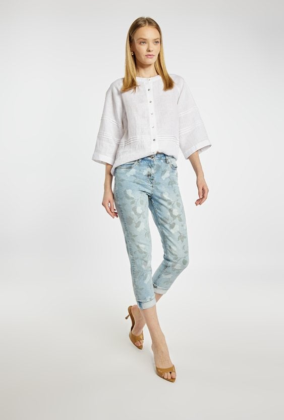 Jeansy 7/8 z kwiatowym wzorem