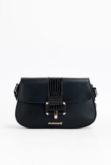 Kuferek damski z ciekawym zapięciem