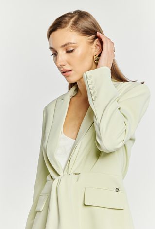 Taliowana marynarka z wiązaniem