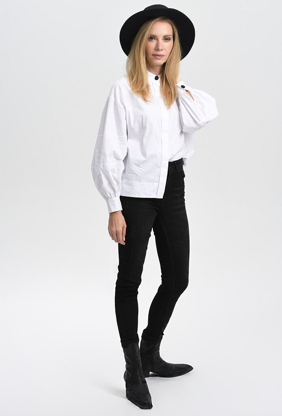 Bawełniana koszula z kontrastowymi guzikami