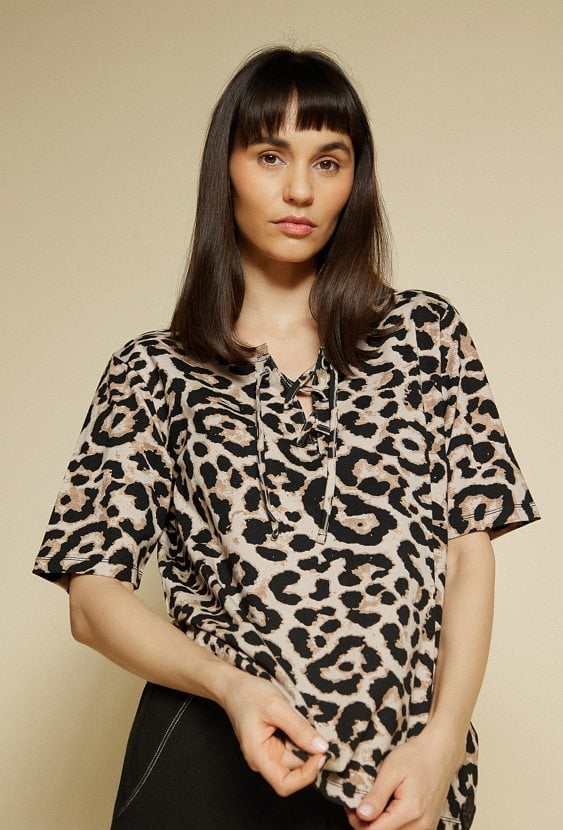 Wzorzysta koszulka od piżamy
