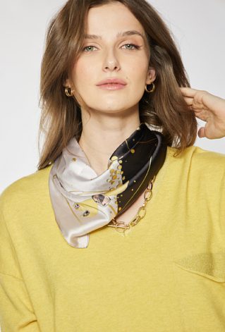 Asymetryczny sweter z kieszonką