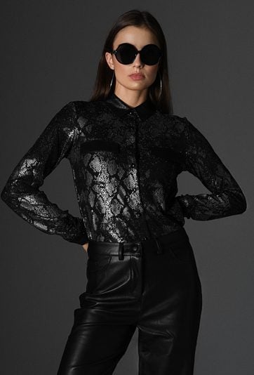 Koszula damska z wężowym wzorem