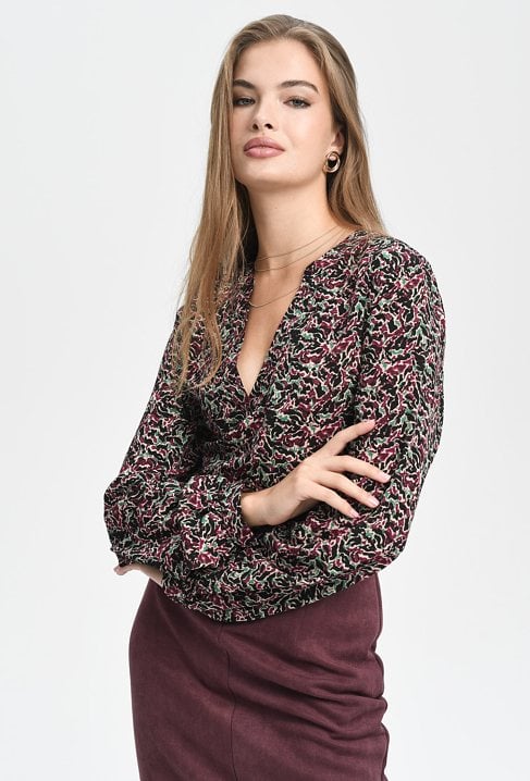 Bluzka w energetyczny wzór