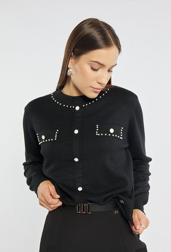 Sweter damski z aplikacjami