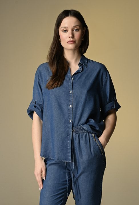 Dżinsowa koszula wykonana z layocellu