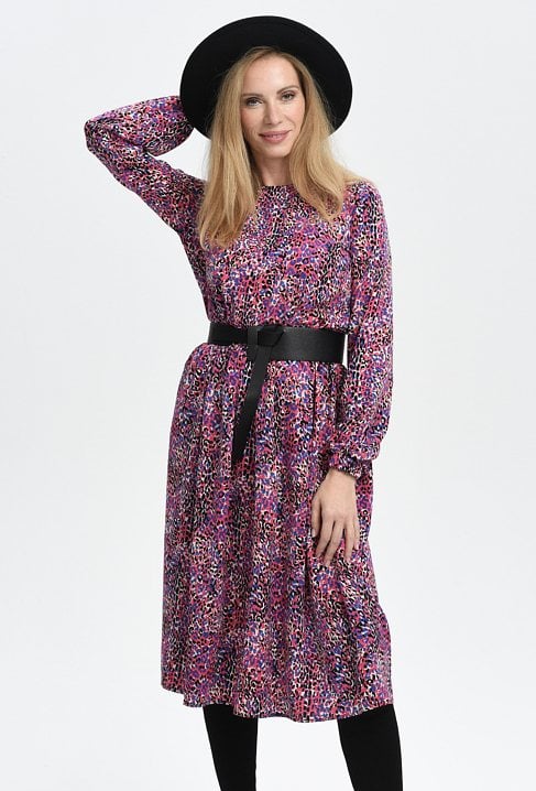 Satynowa sukienka w zwierzęcy print